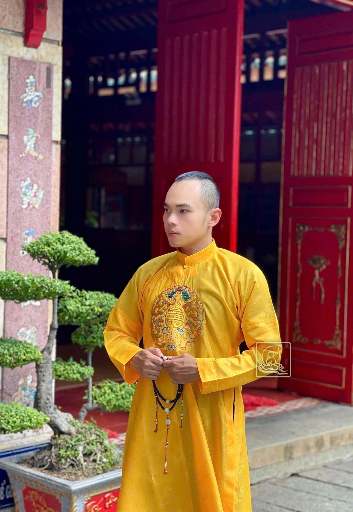 TRANG PHỤC ÁO DÀI NGŨ THÂN NAM - ADM202411