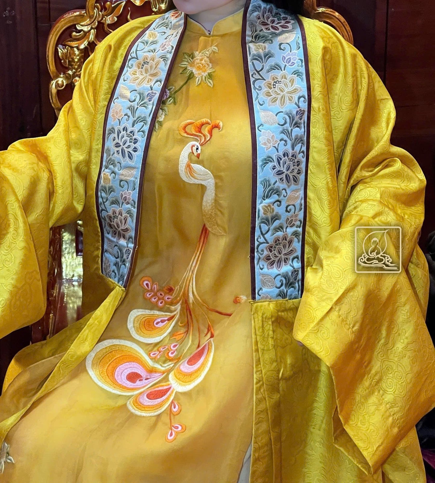 CỔ PHỤC NHẬT BÌNH - ADW122303