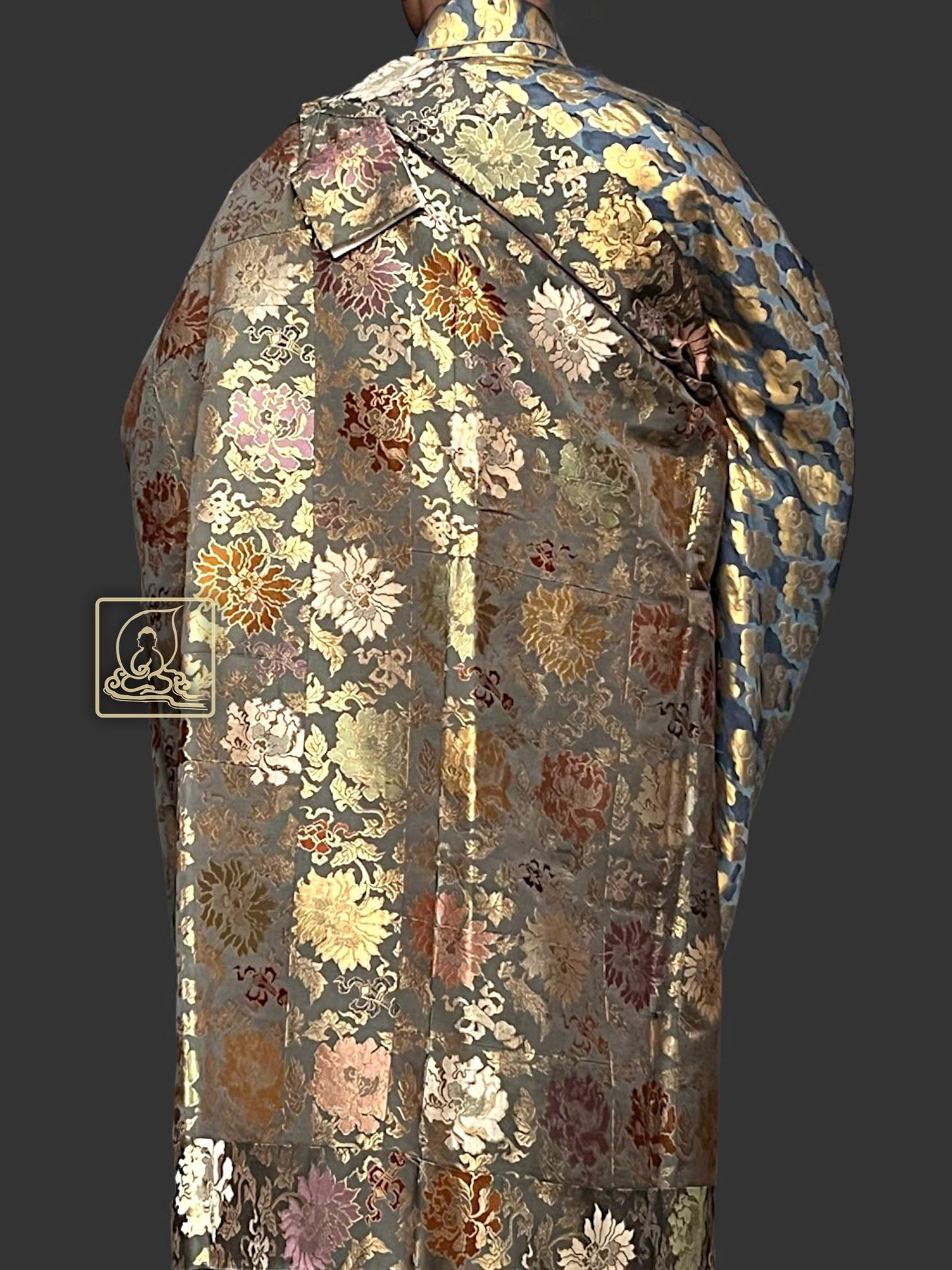 ĐẠI THỪA PHƯƠNG TIỆN PHÁP Y - AJS041