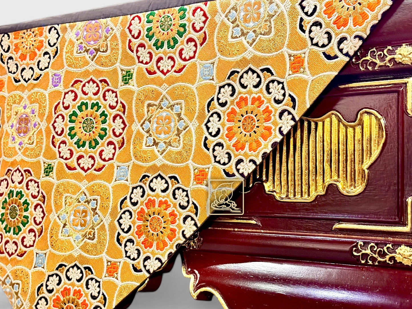 TIỀN BÀN GẤM NHẬT - BA055