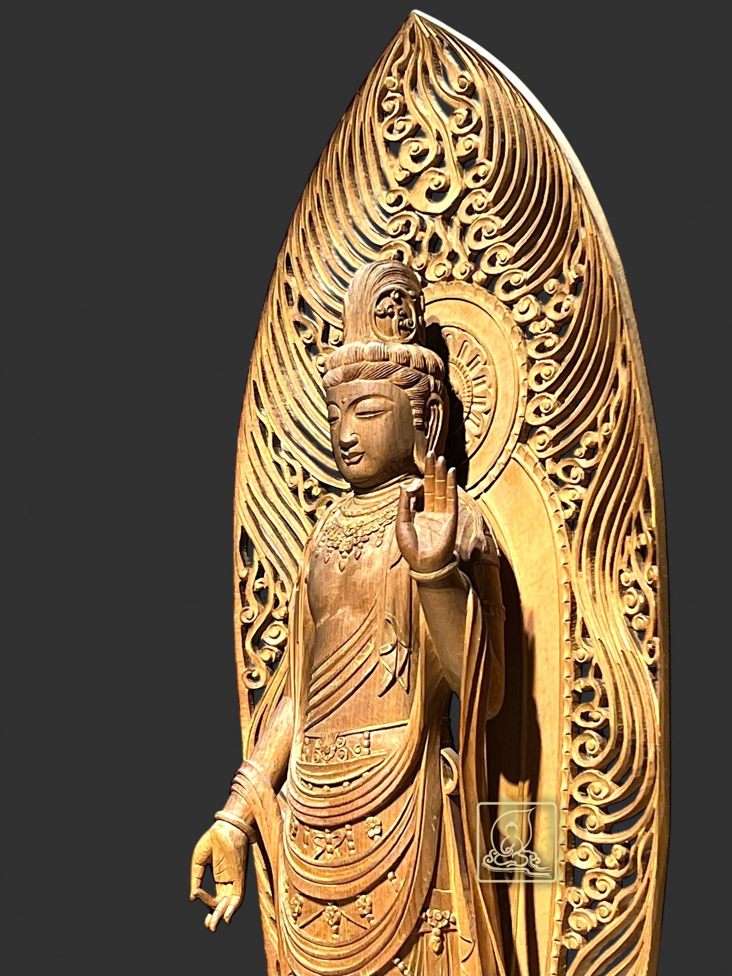 TÔN TƯỢNG QUÁN ÂM BỒ TÁT - BT079
