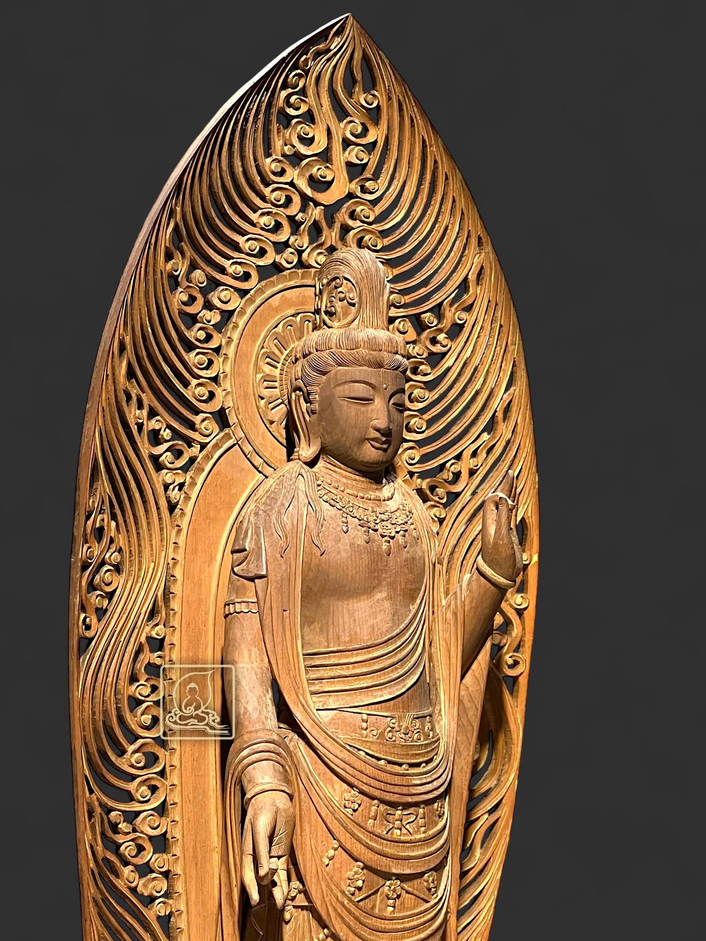 TÔN TƯỢNG QUÁN ÂM BỒ TÁT - BT079