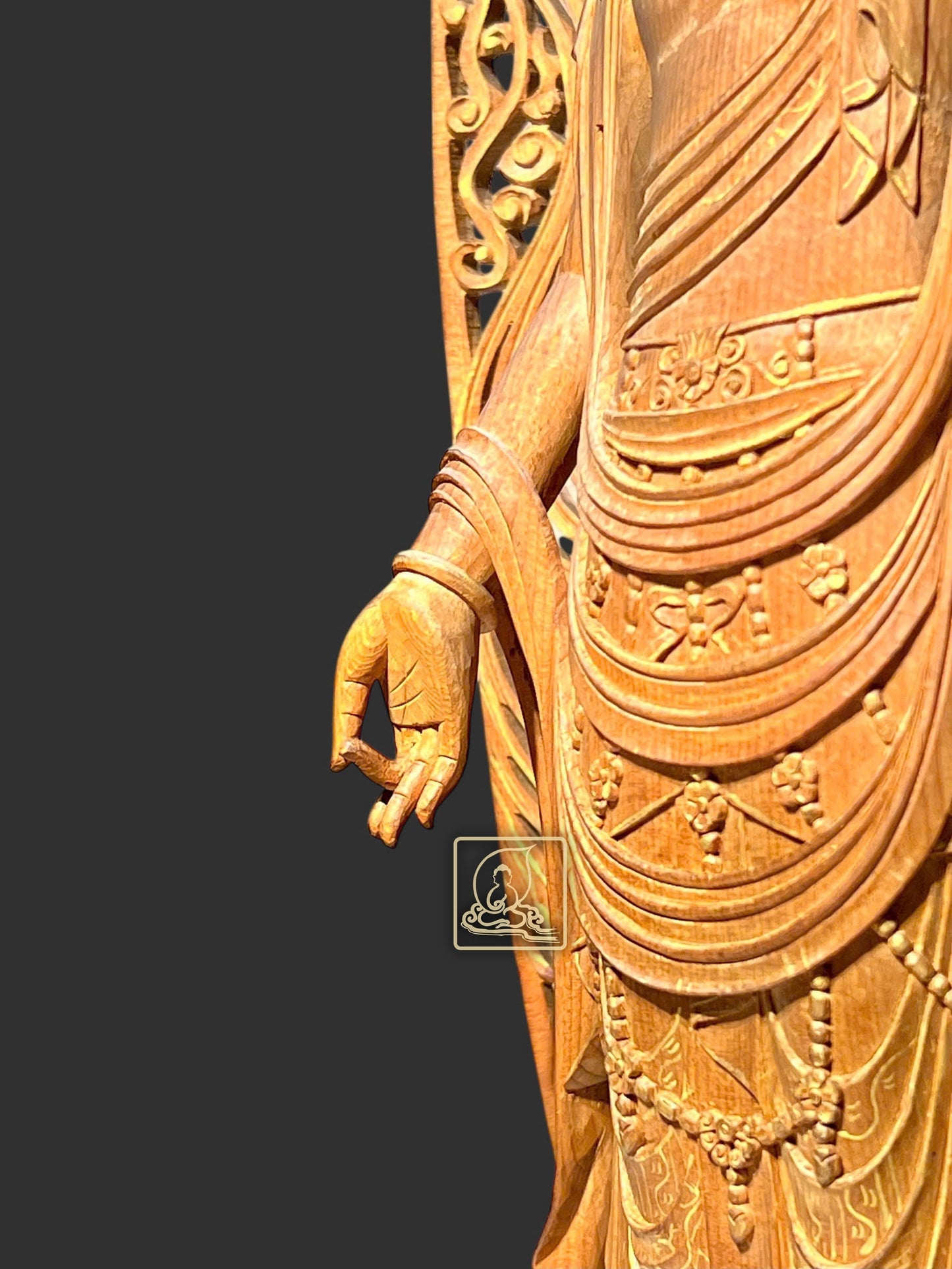 TÔN TƯỢNG QUÁN ÂM BỒ TÁT - BT079