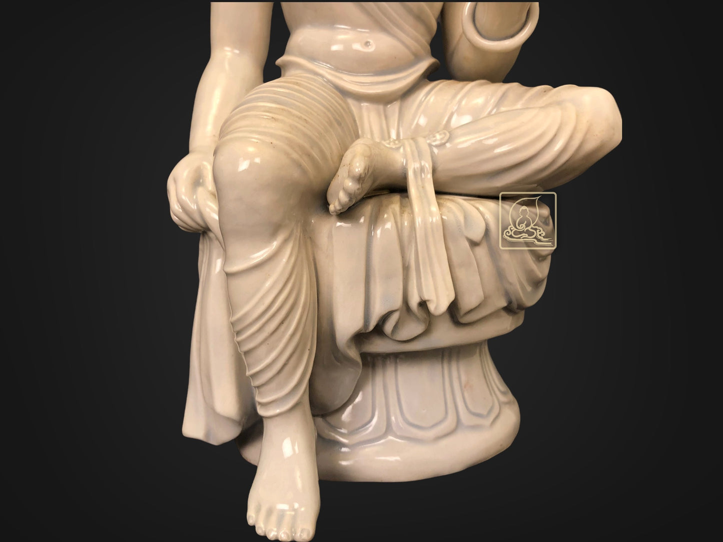 TÔN TƯỢNG QUÁN ÂM TỰ TẠI - BT242