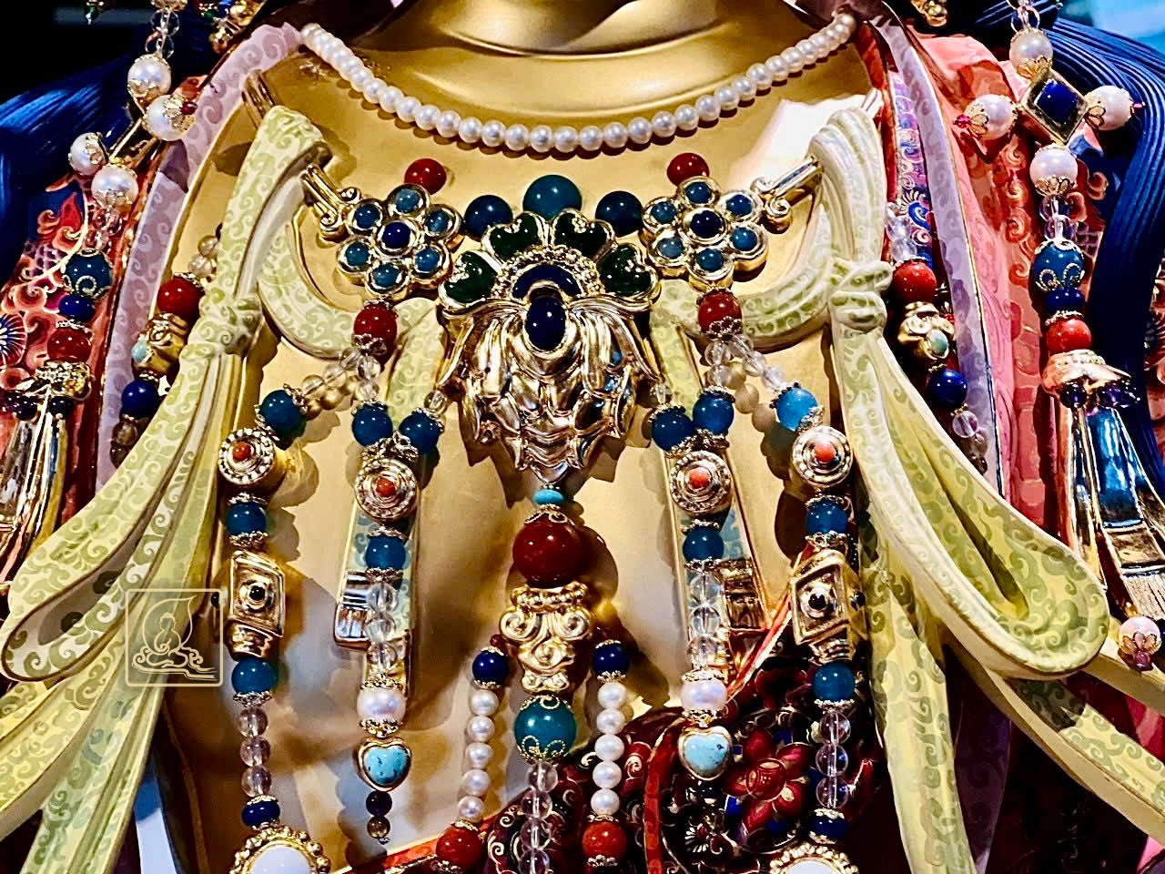 TÔN TƯỢNG THỦY NGUYỆT QUÁN ÂM - BT254