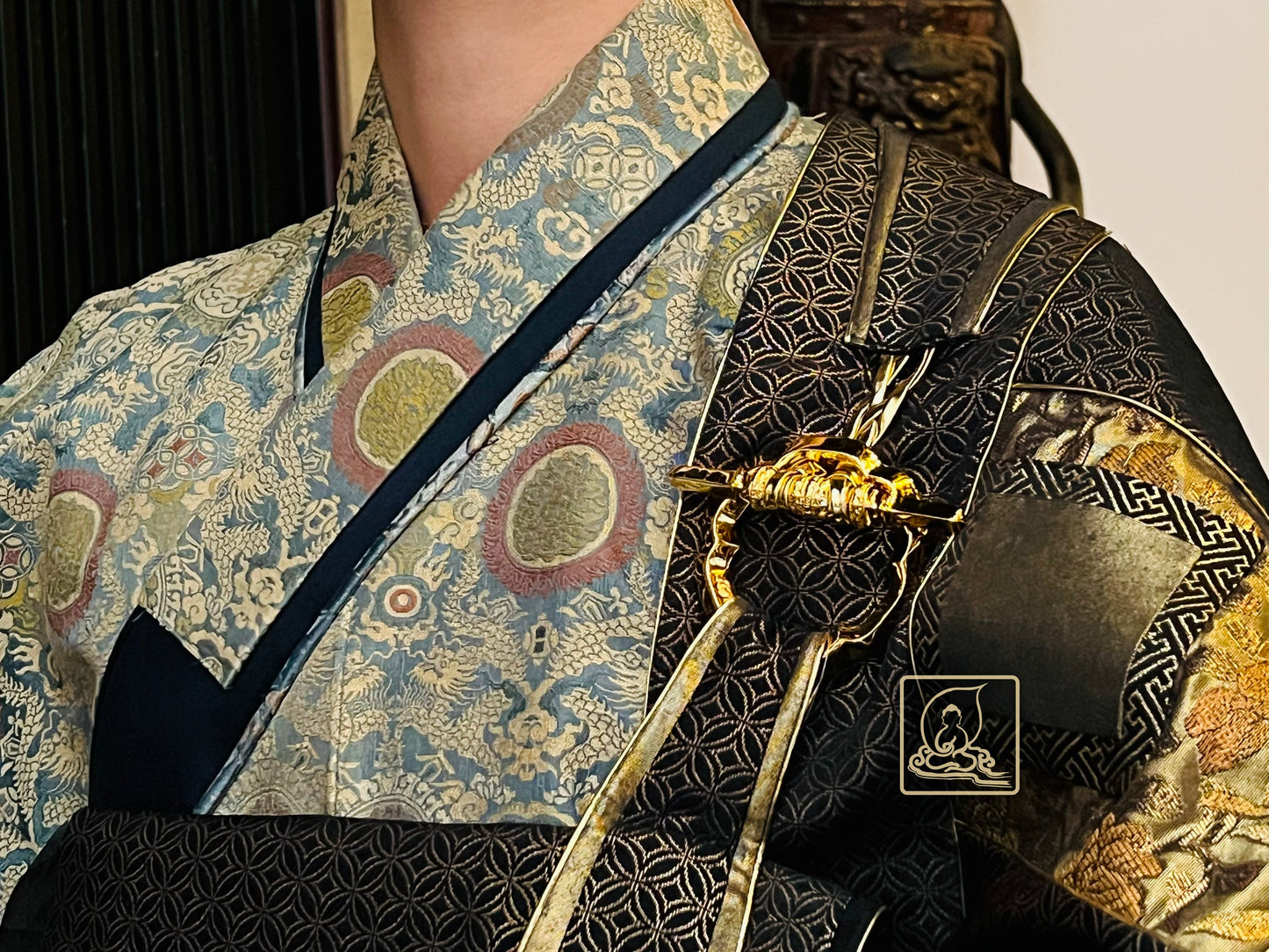 PHƯỢNG HOÀNG PHƯƠNG TIỆN PHÁP Y - JS114