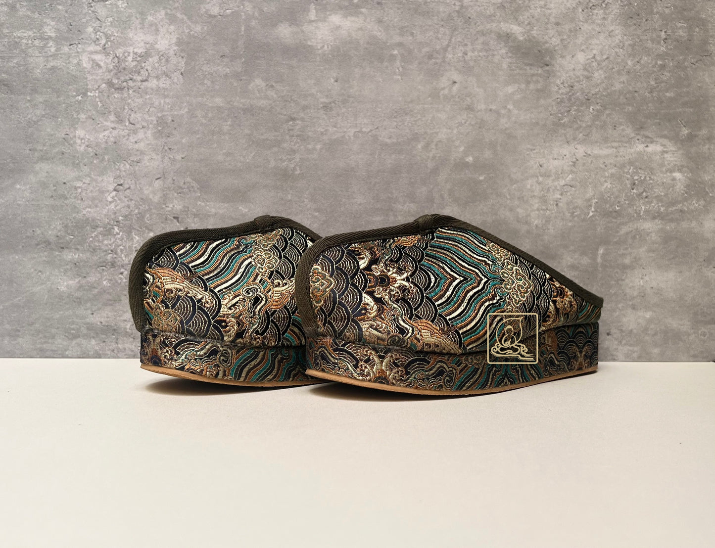 THIỀN HÀI GẤM - TH011