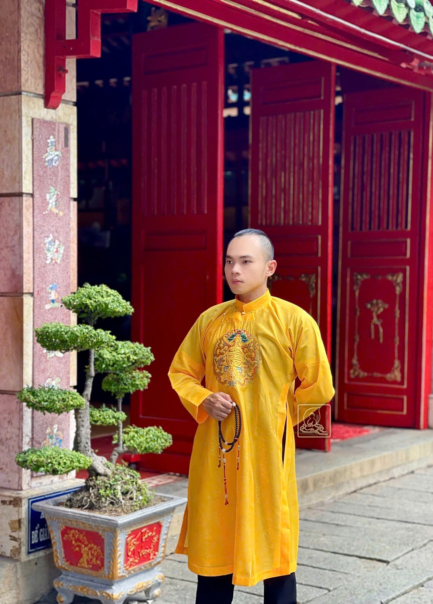TRANG PHỤC ÁO DÀI NGŨ THÂN NAM - ADM202411