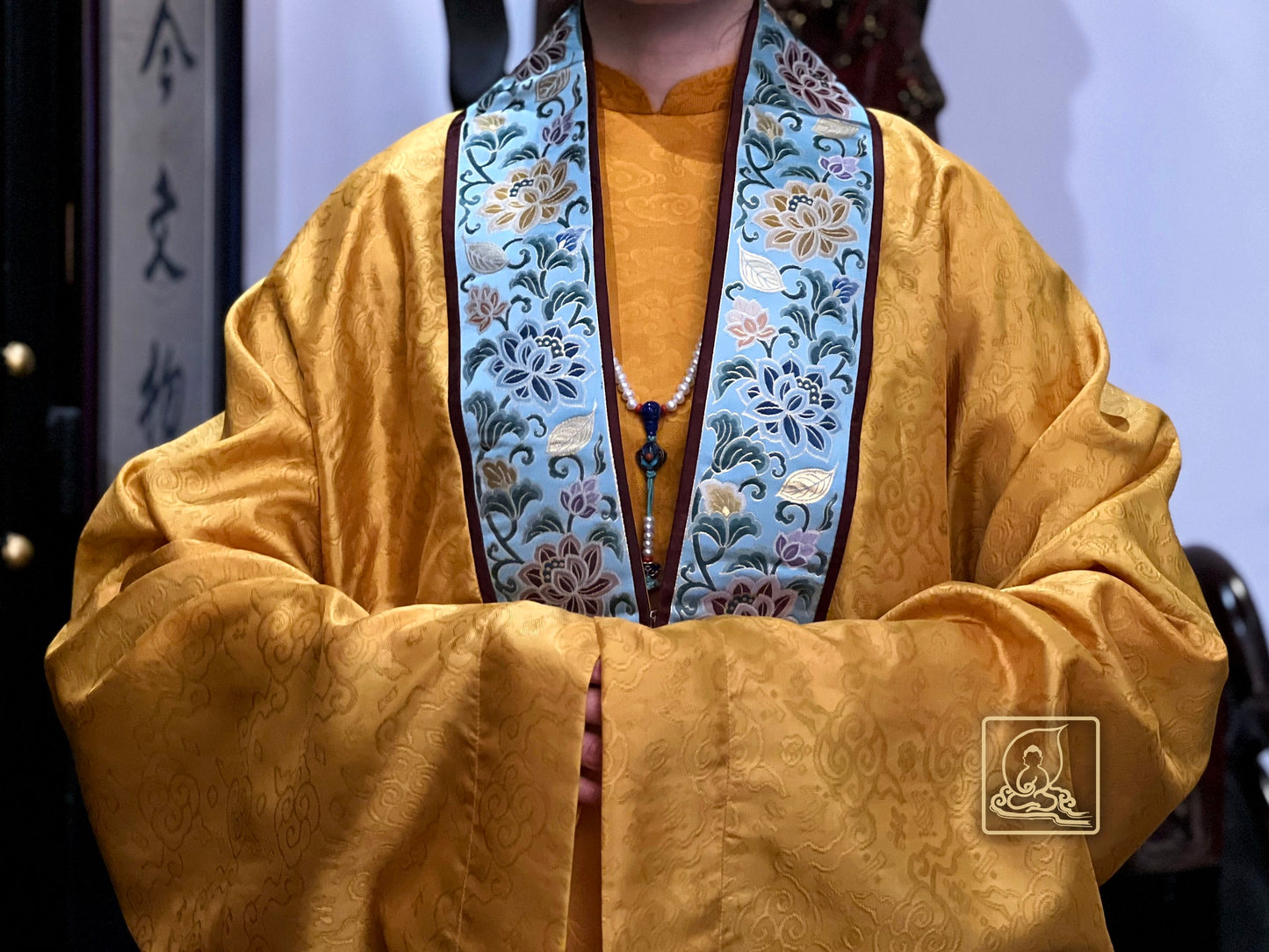 CỔ PHỤC NHẬT BÌNH - ADW122303