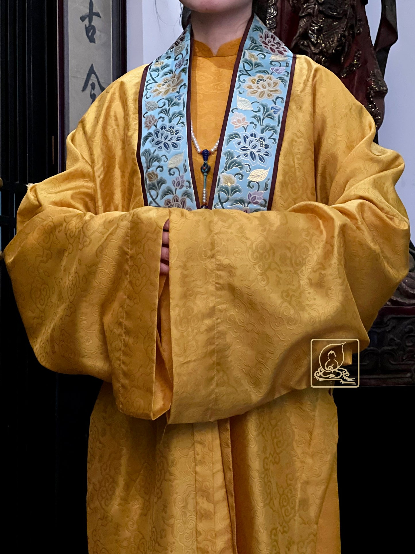 CỔ PHỤC NHẬT BÌNH - ADW122303